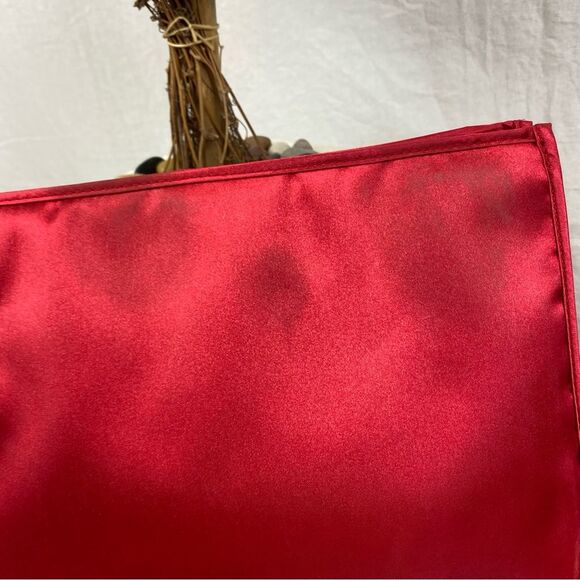 ❤️ Giorgio Beverly Hills Red Satin Zip Close Cosmetic Makeup Bag - Picture 8 of 9